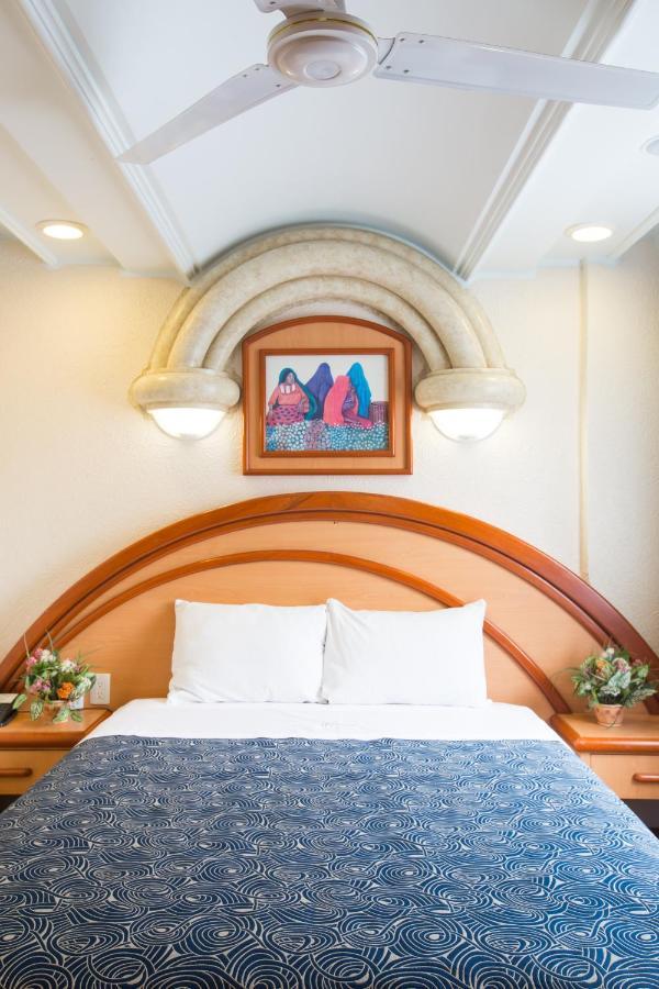 Hotel Diligencias Mexikóváros Kültér fotó